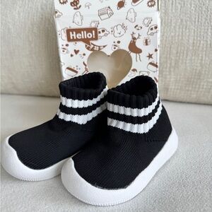 Engo Black Neoprene Booties